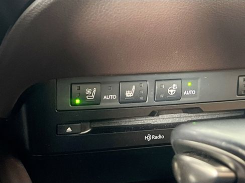 Used 2021 Lexus ES 350 w/ Premium Package image 19