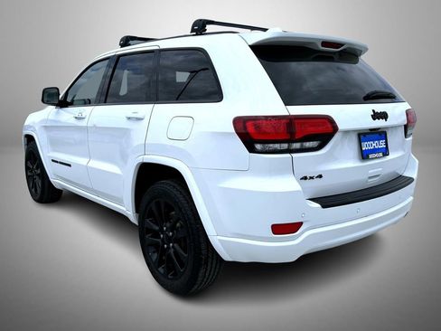 Used 2019 Jeep Grand Cherokee Altitude AWD/4WD image 7