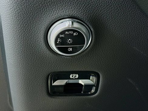 New 2026 Mercedes-Benz GLC 300 4MATIC image 10
