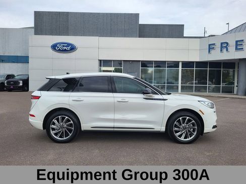 Used 2022 Lincoln Corsair Grand Touring w/ Elements Technology Bundle image 3