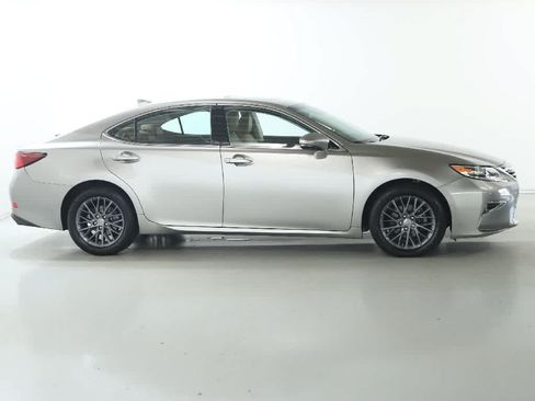 Used 2018 Lexus ES 350 w/ Premier Package FWD image 11