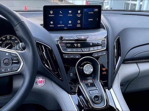 Used 2019 Acura RDX AWD w/ Advance Package image 9