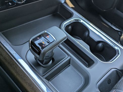 New 2025 Chevrolet Silverado 1500 High Country w/ Midnight Edition image 19