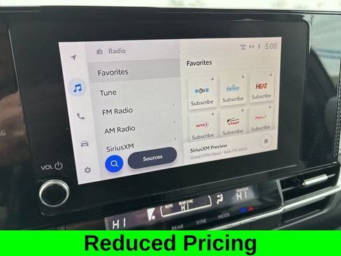 Used 2025 Toyota Sienna LE FWD image 21