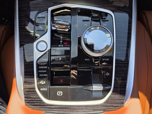 New 2026 BMW X7 M60i image 26