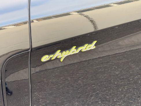 Used 2019 Porsche Panamera 4 image 22