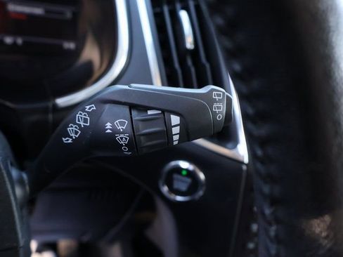 Used 2019 Ford Edge Titanium image 35