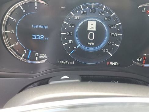 Used 2020 Cadillac Escalade Premium Luxury AWD/4WD image 25