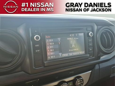 Used 2018 Toyota Tacoma SR RWD image 17