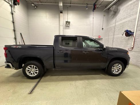 Used 2023 Chevrolet Silverado 1500 LT w/ Protection Package AWD/4WD image 3