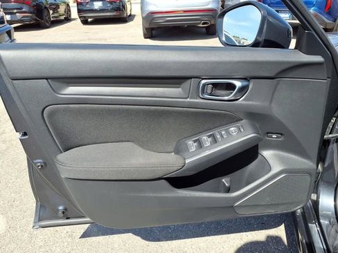 Used 2025 Honda Civic Sport image 11