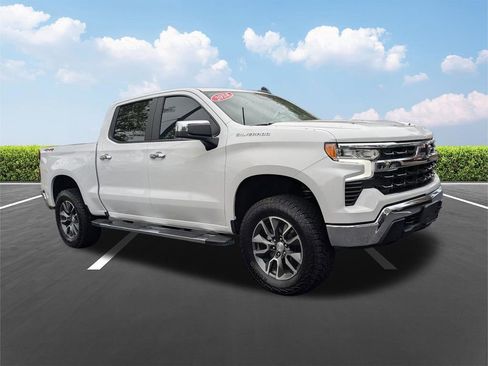 Used 2024 Chevrolet Silverado 1500 LT AWD/4WD image 2