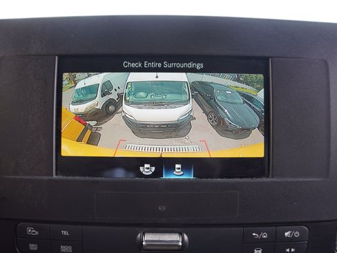 Used 2021 Mercedes-Benz Sprinter 2500 w/ Acoustic Package image 26
