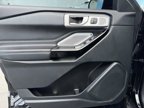 Used 2023 Ford Explorer ST w/ Equipment Group 401A AWD/4WD image 24