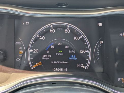 Used 2014 Jeep Grand Cherokee Limited w/ Trailer Tow Group IV AWD/4WD image 11