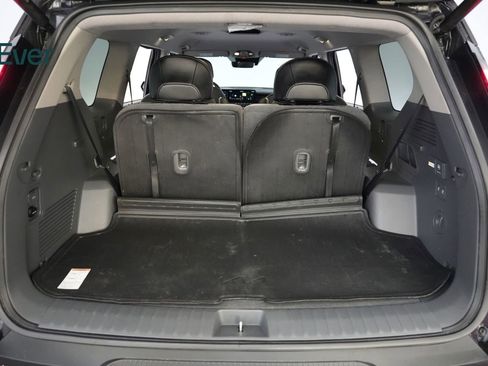 Used 2024 Kia EV9 Light Long Range RWD image 8