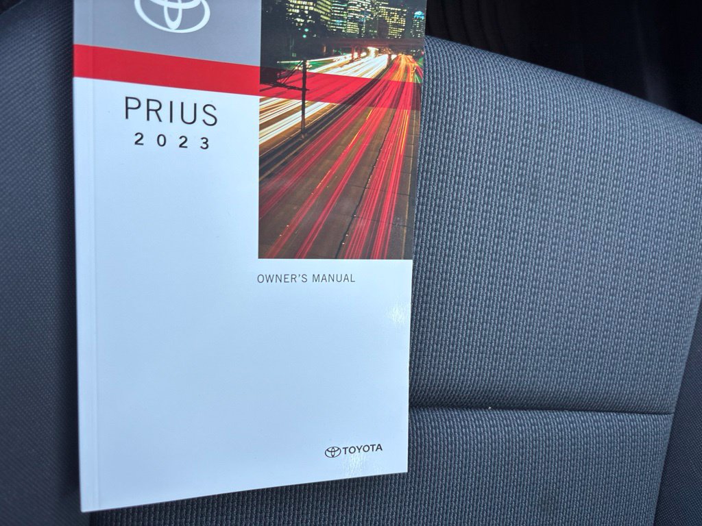 Used 2023 Toyota Prius LE FWD image 25
