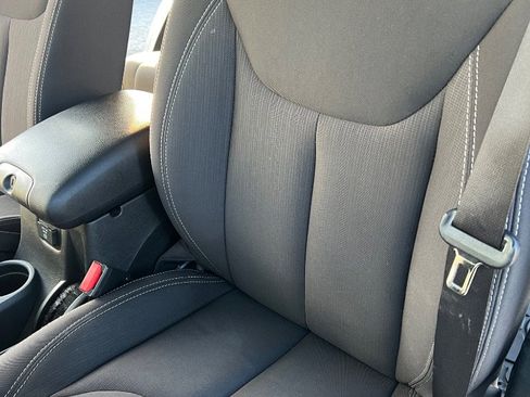 Used 2017 Jeep Wrangler Unlimited Sahara w/ Connectivity Group image 22