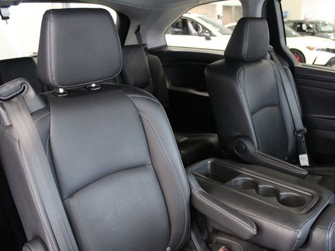 Certified 2024 Honda Odyssey EX-L image 21