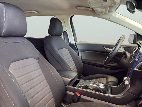 Used 2021 Ford Edge SE FWD image 15