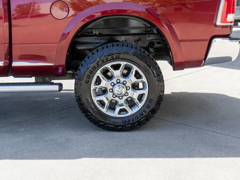 Used 2017 RAM 2500 Limited AWD/4WD image 33