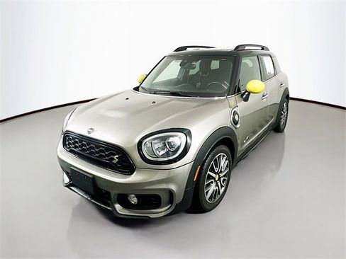 Used 2019 MINI Cooper Countryman SE w/ Signature Upholstery Package image 3