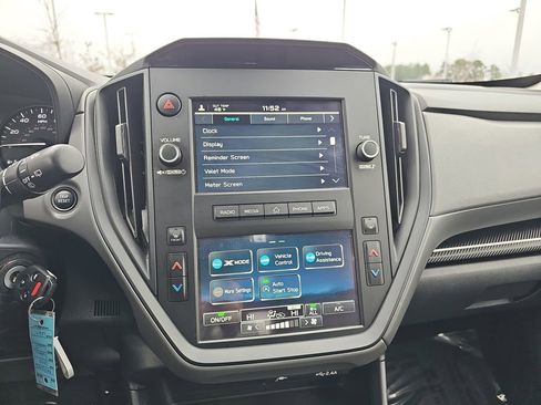 Used 2024 Subaru Crosstrek 2.0i w/ Crosstrek Mirror Package image 22