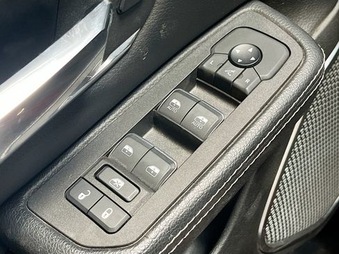 Used 2025 RAM 1500 Laramie w/ Laramie Southwest Edition AWD/4WD image 18