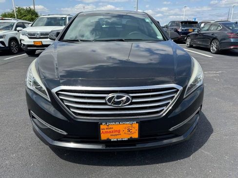 Used 2015 Hyundai Sonata SE w/ Option Group 09 FWD image 9