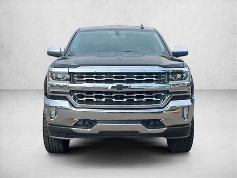 Used 2017 Chevrolet Silverado 1500 LTZ RWD image 3