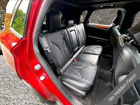 Used 2018 Lincoln MKC Reserve AWD/4WD image 25