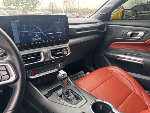 Used 2024 Ford Mustang Premium image 21