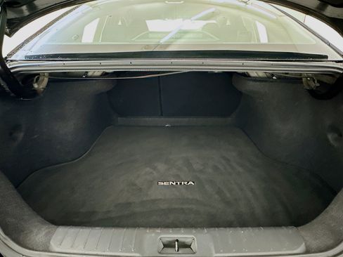 Used 2025 Nissan Sentra SV FWD image 29