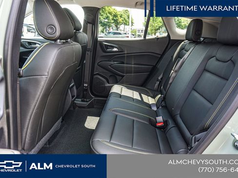 New 2026 Chevrolet Trax ACTIV w/ Sunroof Package FWD image 19