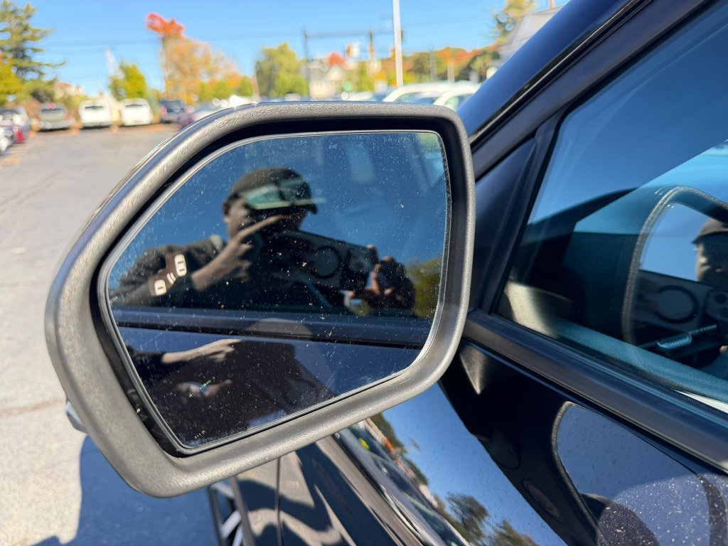 Used 2025 Ford Explorer ST-Line AWD/4WD image 23