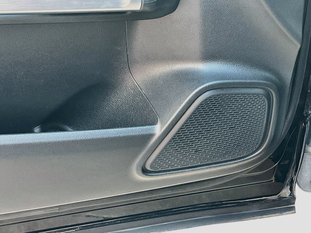 Used 2022 Mercedes-Benz GLB 250 image 18