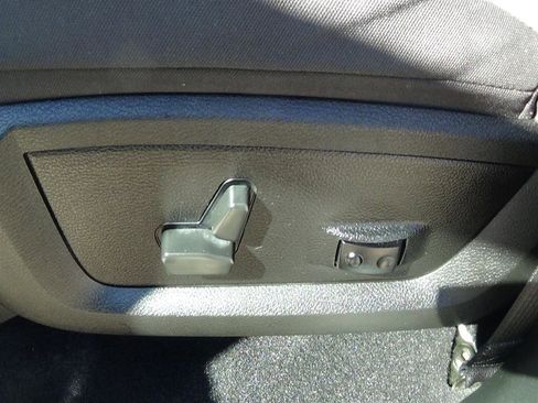 Certified 2023 RAM 1500 Classic SLT w/ Trailer & Traction Group image 17