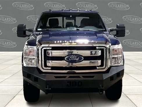 Used 2015 Ford F250 Lariat w/ Lariat Interior Package image 2