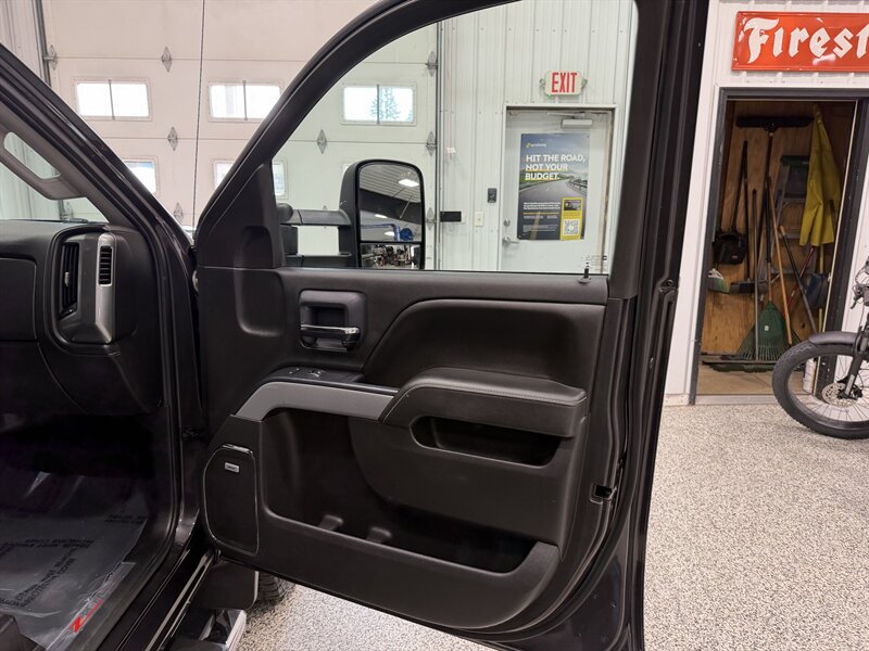 Used 2015 Chevrolet Silverado 2500 LTZ w/ Duramax Plus Package AWD/4WD image 33