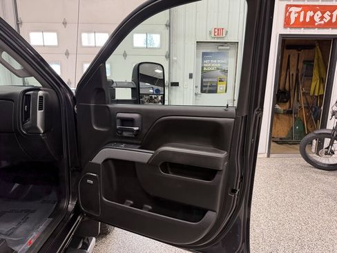 Used 2015 Chevrolet Silverado 2500 LTZ w/ Duramax Plus Package AWD/4WD image 33