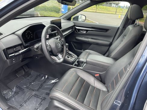 Used 2023 Honda CR-V Sport Touring image 9
