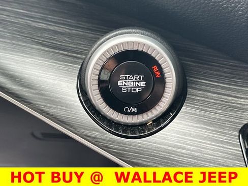 Certified 2024 Jeep Wagoneer Series II w/ Flexible Seating Group AWD/4WD image 23