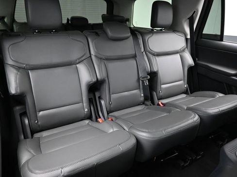 New 2026 Ford Expedition Active AWD/4WD image 29