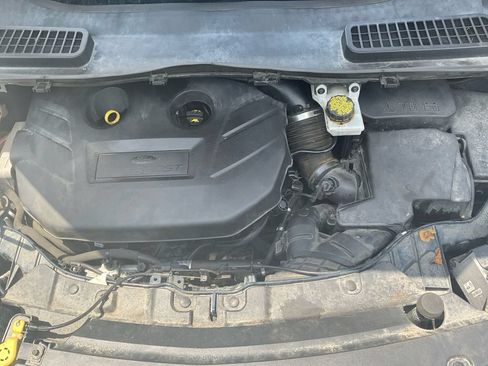 Used 2019 Ford Escape Titanium AWD/4WD image 27