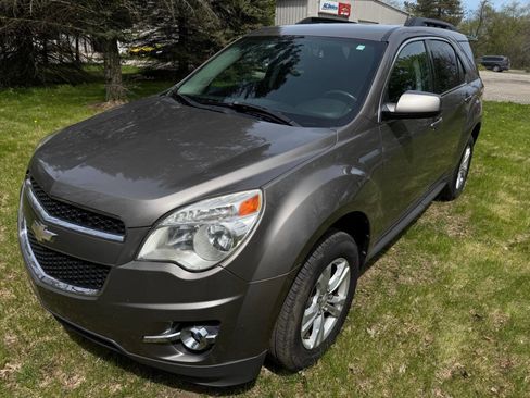 Used 2011 Chevrolet Equinox LT FWD image 1