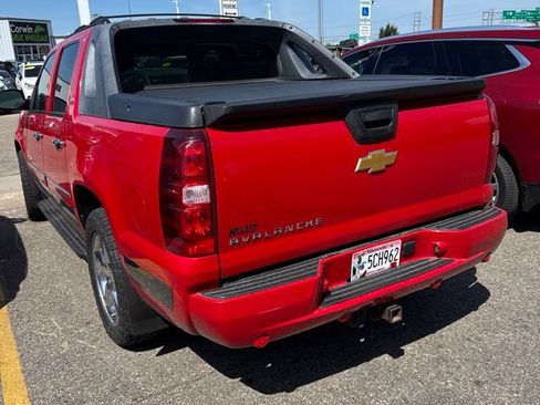 Used 2012 Chevrolet Avalanche LTZ AWD/4WD image 3