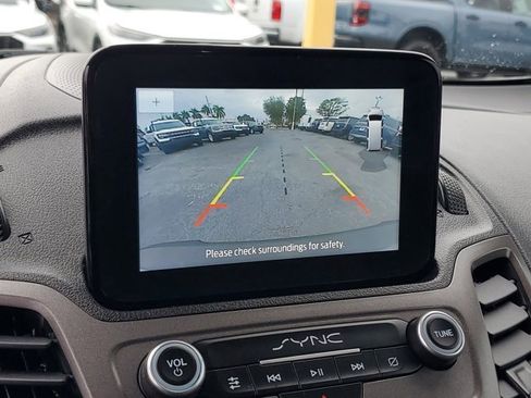 Used 2022 Ford Transit Connect XLT image 34