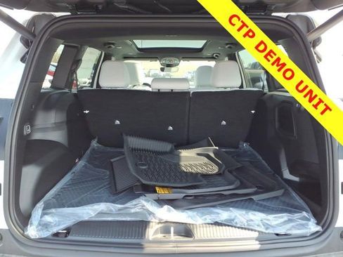 New 2026 Jeep Cherokee Overland AWD/4WD image 19