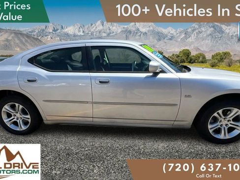 Used 2010 Dodge Charger SXT RWD image 4