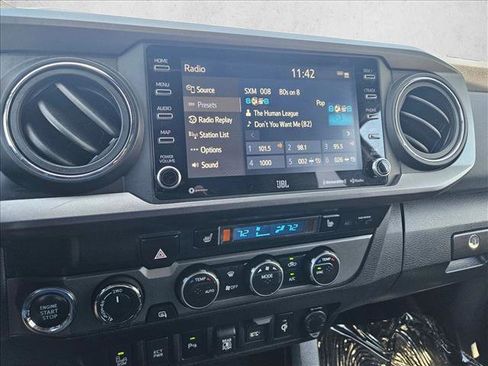 Used 2022 Toyota Tacoma TRD Off-Road w/ TRD Premium Off Road Package AWD/4WD image 12